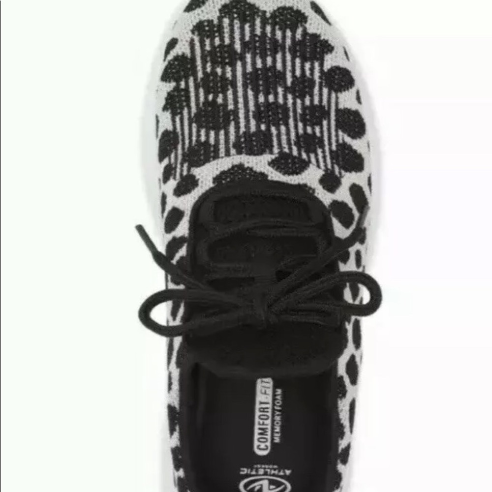 ❌SOLD❌Blogger favorite athletic works snow leopard - Picture 5 of 6